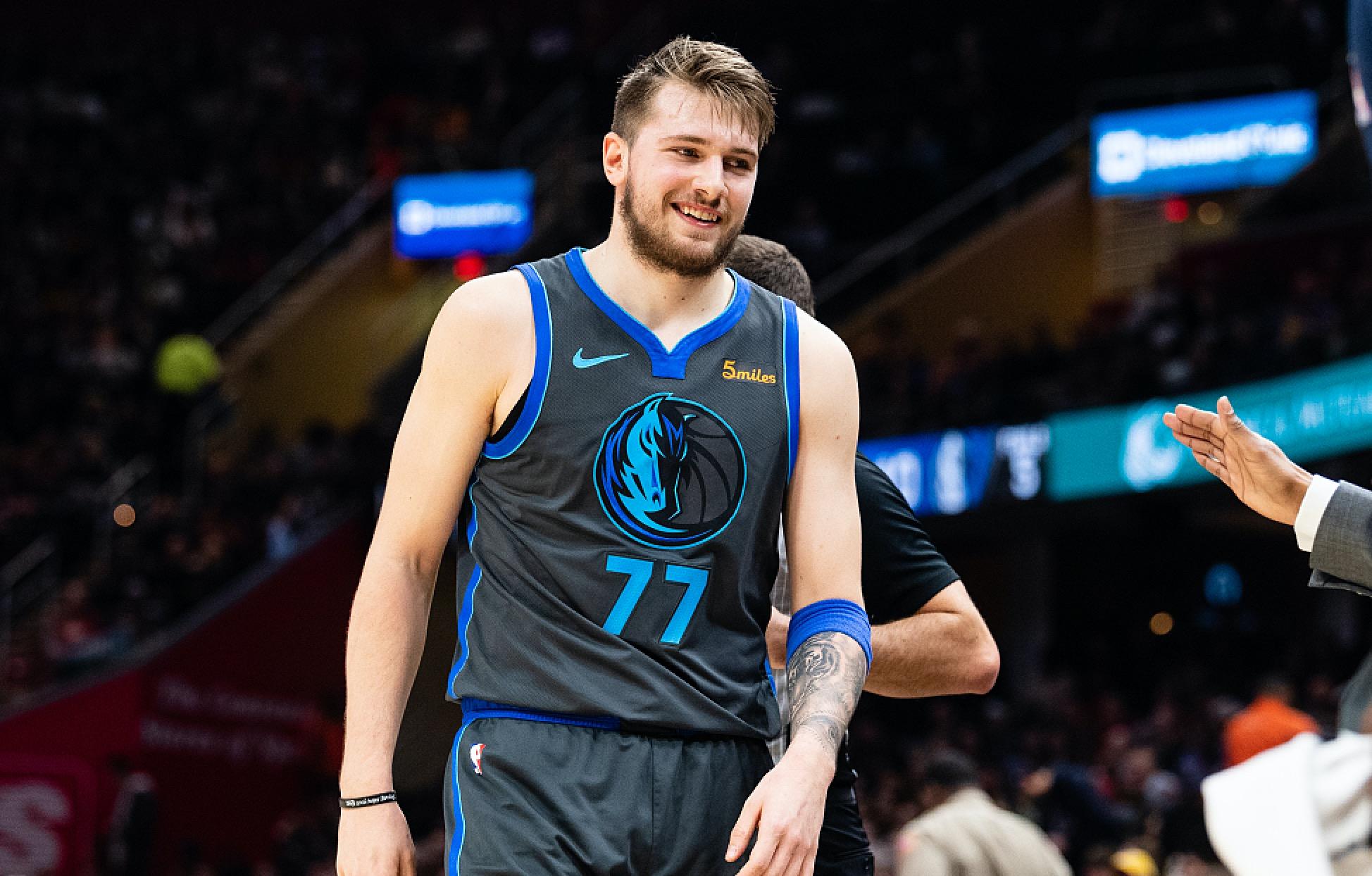 中路撞墙 中路撞墙